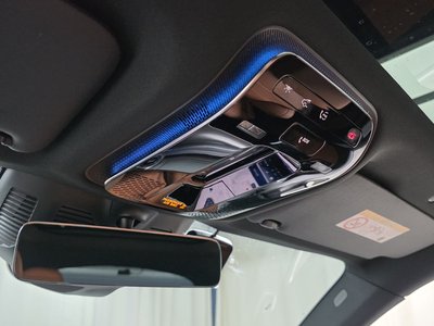 2025 Mercedes-BENZ GLC — миниатюра 24