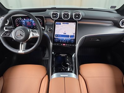 2025 Mercedes-BENZ GLC — фото 5