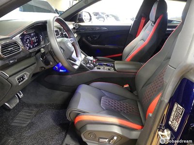 LAMBORGHINI URUS - 10