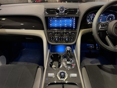 2024 Bentley BENTAYGA thumbnail 15