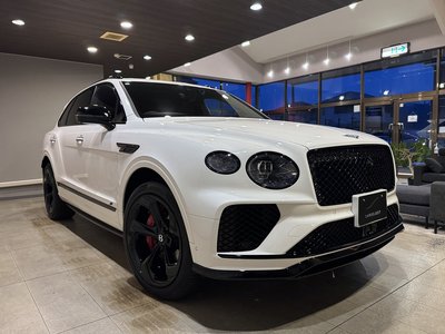2024 Bentley BENTAYGA photo 2