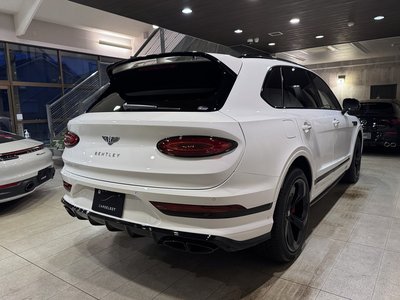 2024 Bentley BENTAYGA thumbnail 11