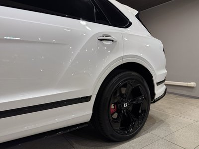2024 Bentley BENTAYGA thumbnail 60