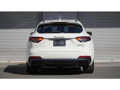 MASERATI LEVANTE - 4