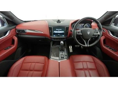 MASERATI LEVANTE - 8