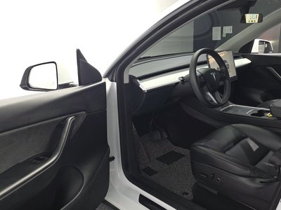 2022 Tesla MODEL Y — миниатюра 13
