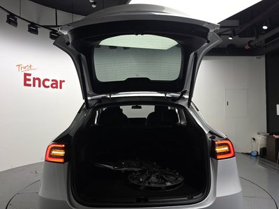 2022 Tesla MODEL Y — миниатюра 32