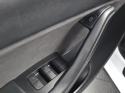 2022 Tesla MODEL Y — миниатюра 31