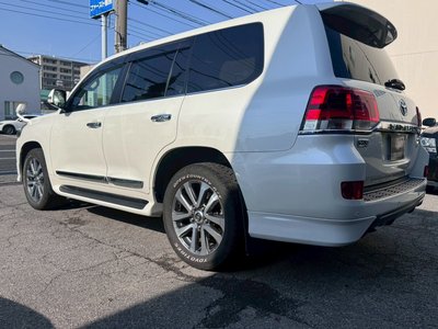 TOYOTA LAND CRUISER - 5