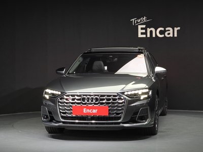 صورة 2 لـ 2025 AUDI S8