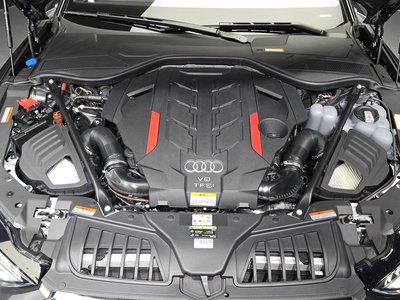 صورة 7 لـ 2025 AUDI S8