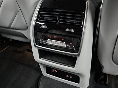 2025 BMW XM — миниатюра 31