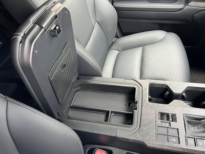 2025 Toyota LAND CRUISER 250 — миниатюра 34