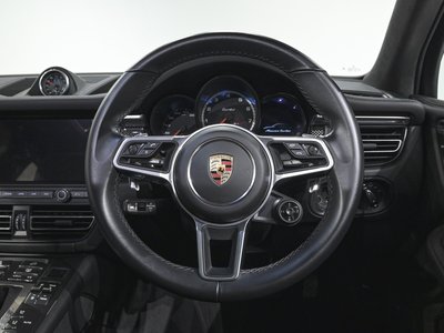 2020 Porsche MACAN — миниатюра 30