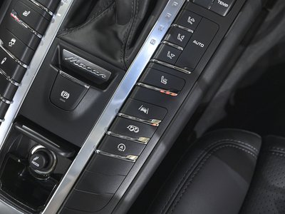 2020 Porsche MACAN — миниатюра 27