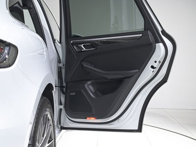 2020 Porsche MACAN — миниатюра 39