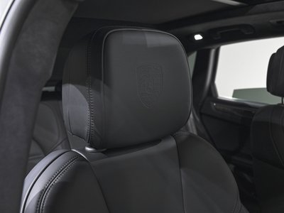 2020 Porsche MACAN — миниатюра 33