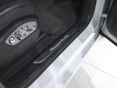 2020 Porsche MACAN — миниатюра 34