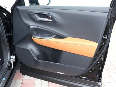 صورة مصغرة 33 لـ 2022 Toyota CROWN CROSSOVER