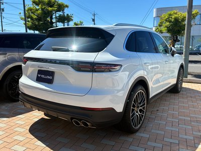PORSCHE CAYENNE - 8