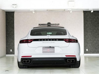 PORSCHE PANAMERA - 5