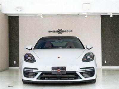 PORSCHE PANAMERA - 4