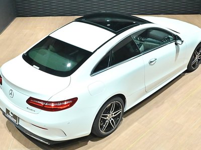 MERCEDES-BENZ E-CLASS COUPE - 8