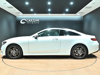 MERCEDES-BENZ E-CLASS COUPE - 5