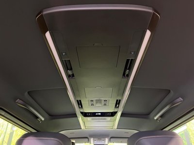 2025 TOYOTA ALPHARD thumbnail 37
