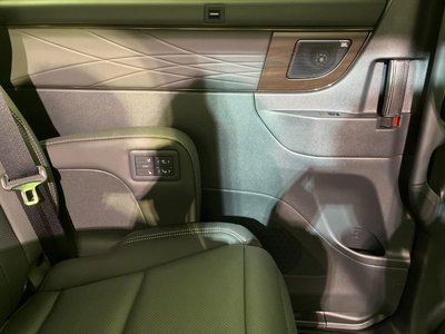 2025 TOYOTA ALPHARD thumbnail 43