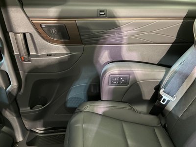 2025 TOYOTA ALPHARD thumbnail 42