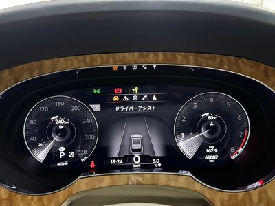 BENTLEY BENTAYGA - 7