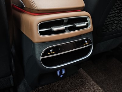 صورة مصغرة 25 لـ 2023 Genesis GV70