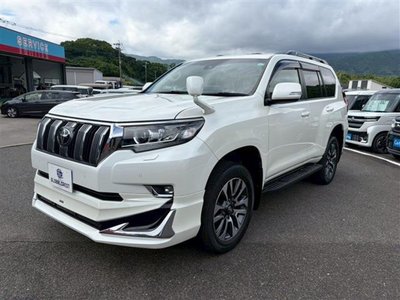 TOYOTA LAND CRUISER PRADO - 8