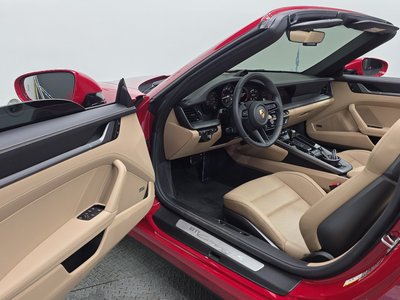 2024 Porsche 911 thumbnail 13