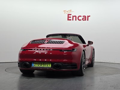 PORSCHE 911 - 4