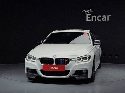 2017 BMW 3 SERIES photo 2