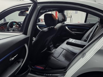 صورة مصغرة 11 لـ 2017 BMW 3 SERIES