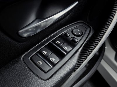 صورة مصغرة 14 لـ 2017 BMW 3 SERIES