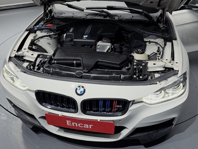 2017 BMW 3 SERIES photo 7