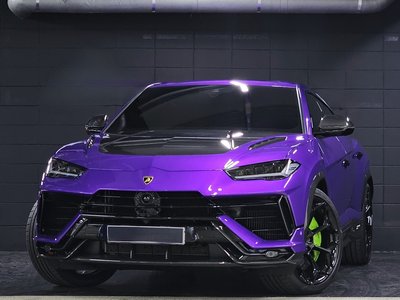 LAMBORGHINI URUS - 1