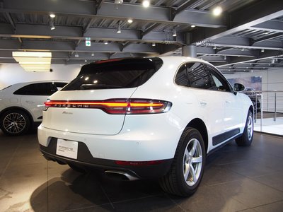 PORSCHE MACAN - 6