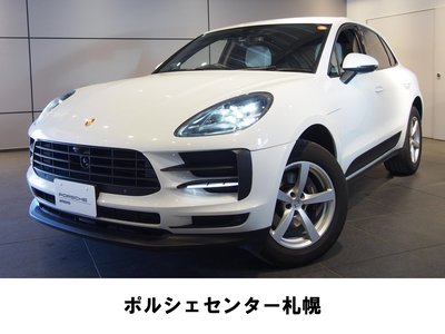 PORSCHE MACAN - 1