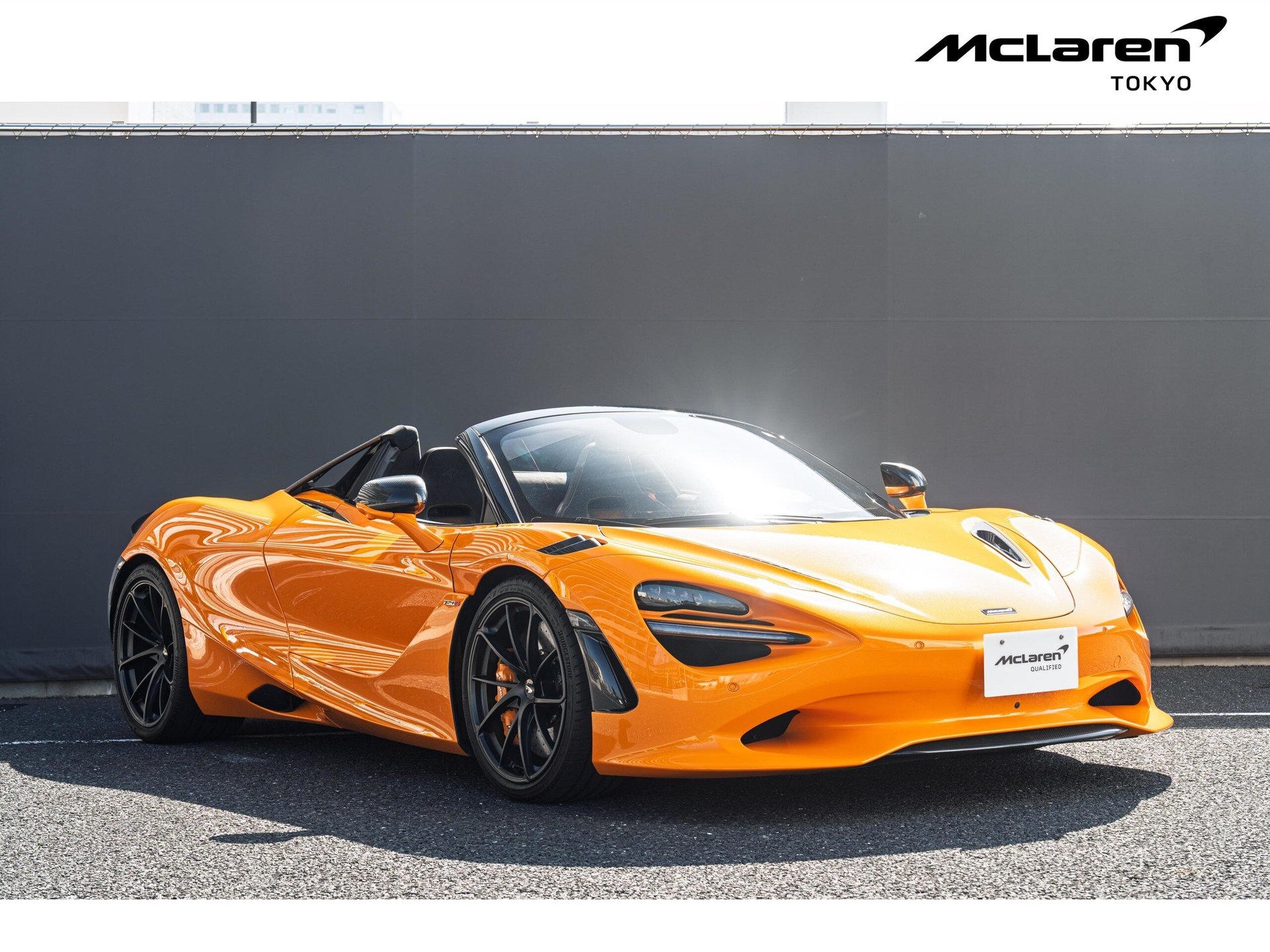 MCLAREN 750S SPIDER - View 1