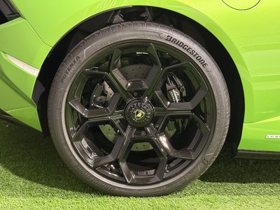 2024 Lamborghini HURACAN — миниатюра 37