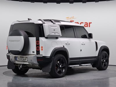 LAND ROVER DEFENDER - 3