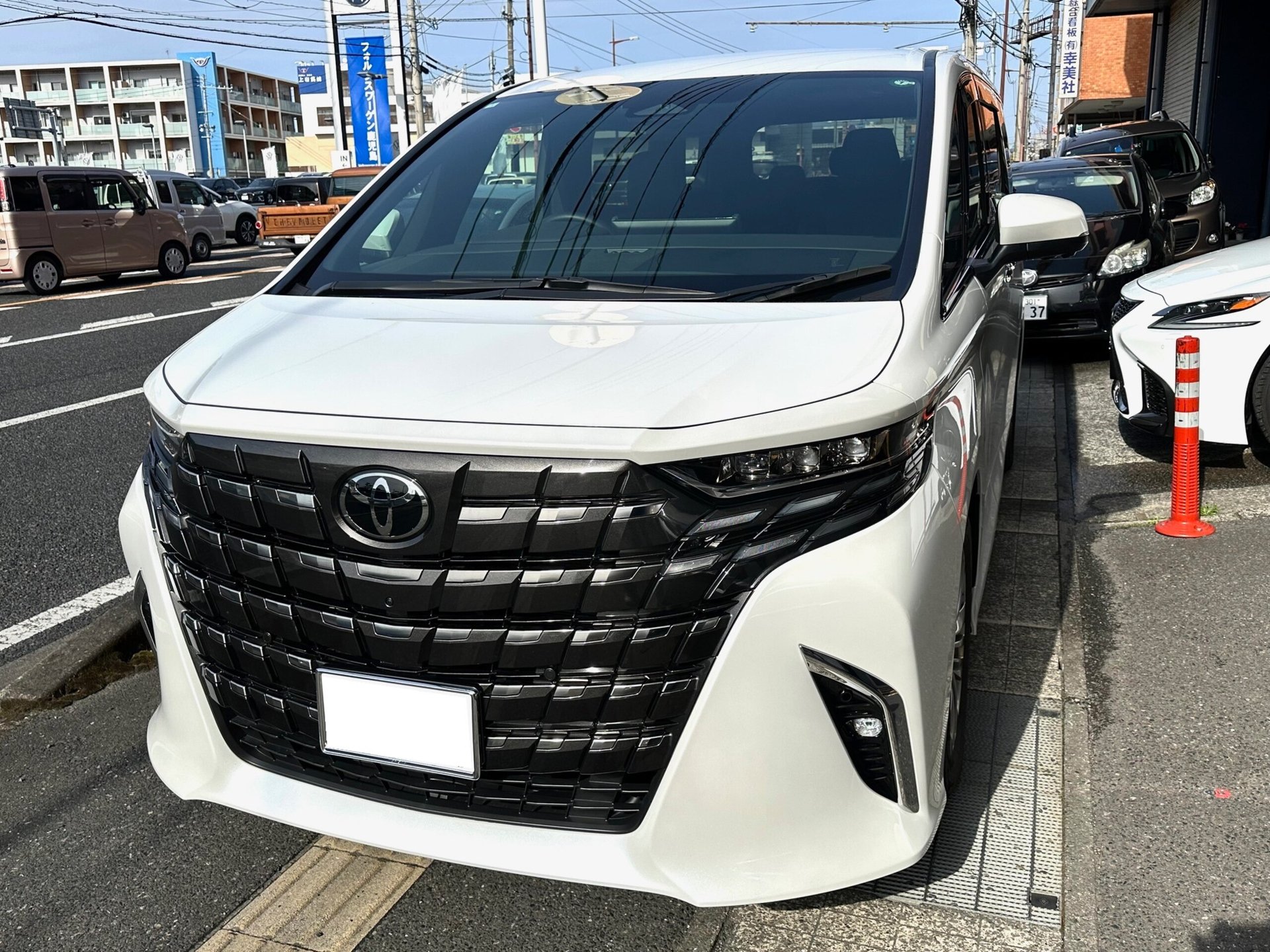TOYOTA ALPHARD - View 1