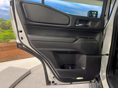صورة مصغرة 42 لـ 2025 Toyota LAND CRUISER 250