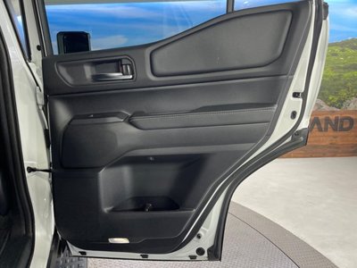 صورة مصغرة 36 لـ 2025 Toyota LAND CRUISER 250