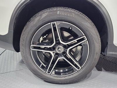 صورة 8 لـ 2023 Mercedes-BENZ GLC